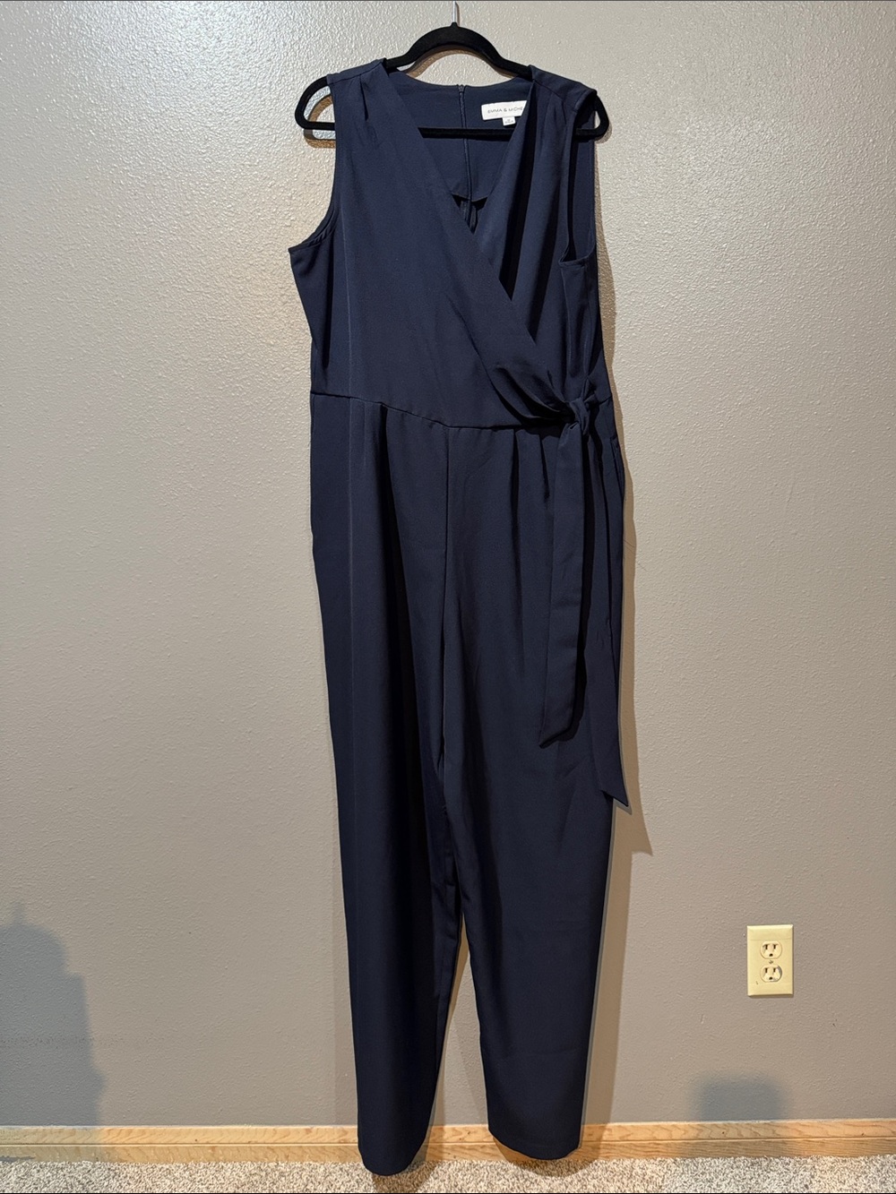 Emma & Michele jumpsuit size 16